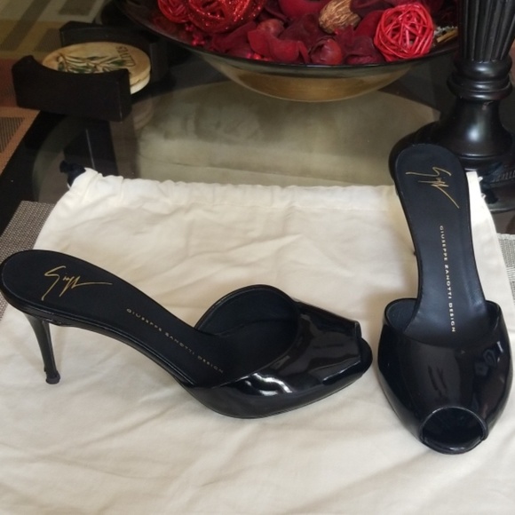 Giuseppe Zanotti black sandals - Picture 2 of 6